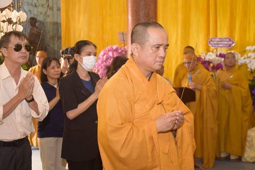 Báo Giác Ngộ viếng tang Trưởng lão Hòa thượng Thích Thanh Sơn