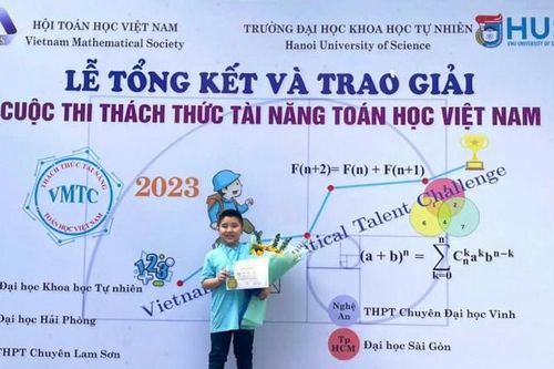 Phú Thọ: Nhiều học sinh tiểu học ở TP Việt Trì thi vào trường THCS Văn Lang đoạt điểm cao