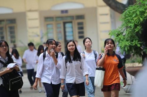 Diễn biến ngày thi thứ 2 vào lớp 10 THPT
