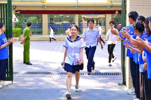 Đề thi tuyển sinh vào lớp 10: Câu hỏi khó để phân hóa thí sinh