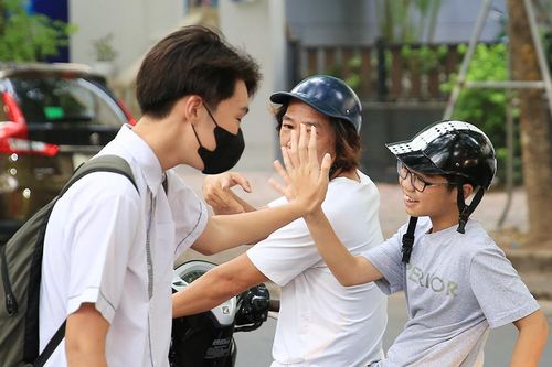 Đề Toán thi lớp 10 Hà Nội: Quen thuộc, thiếu đột phá, ít thí sinh đạt điểm 9-10
