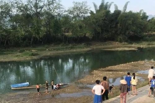 Rủ nhau ra sông tắm, hai anh em ruột tử vong