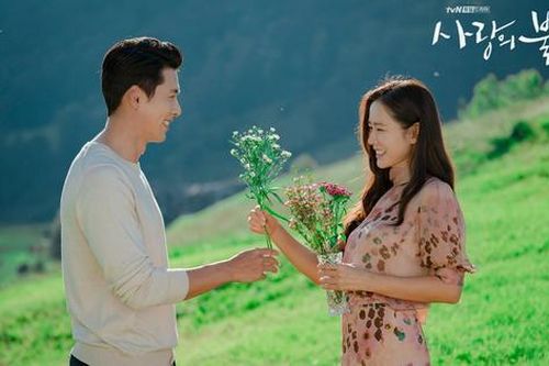 Ngôi làng quay 'Hạ Cánh Nơi Anh' tại Thụy Sĩ vẫn hot hơn 3 năm sau kết phim