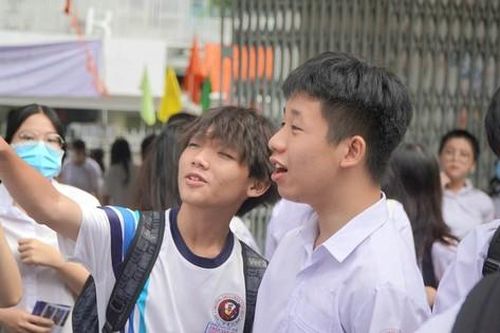 Công bố đáp án thi tuyển sinh lớp 10 TP.HCM: Điểm chuẩn có thể biến động ra sao?