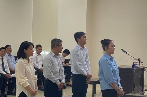 Hoãn xử phúc thẩm vụ Ngân hàng Đông Á cho vay trái phép 184 tỉ đồng