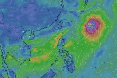 Vùng áp thấp di chuyển chậm, trên biển nhiều nơi có gió giật mạnh