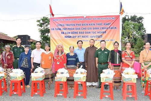Niềm vui của người dân nơi biên giới