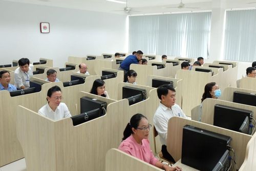 Bắt đầu nhận phúc khảo thi nâng ngạch công chức