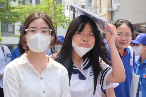 Gợi ý lời giải đề thi Toán vào lớp 10 hệ chuyên của Hà Nội