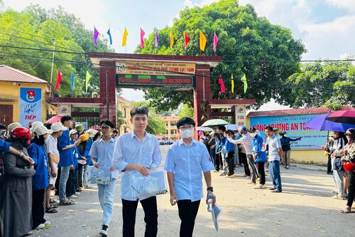 3 thí sinh Bắc Giang đạt điểm tuyệt đối môn Toán kỳ thi vào 10