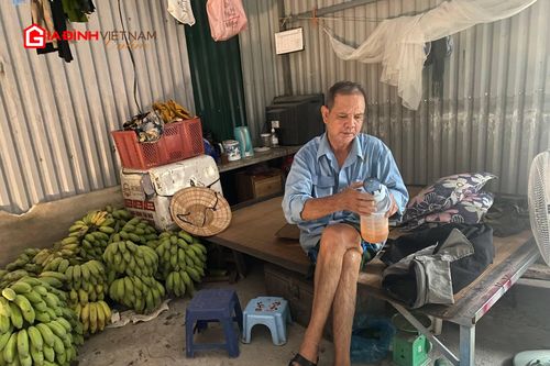 Nhọc nhằn mưu sinh giữa nắng nóng Hà Nội