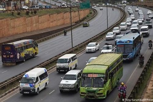 Hai vụ tai nạn đường bộ ở Pakistan khiến ít nhất 13 người thiệt mạng