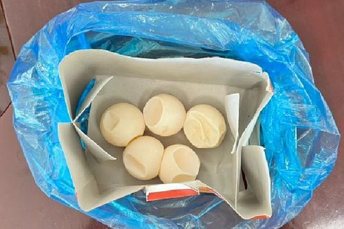 Phát hiện du khách nghi vận chuyển 5 quả trứng vích ở sân bay Côn Đảo