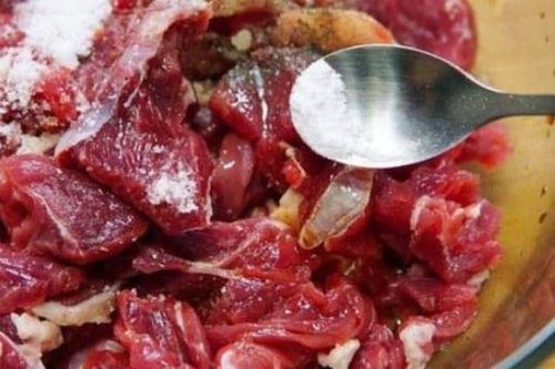 Ướp thịt bò với nước này: Thịt mềm tan thơm ngon ăn không lo bị dai cứng