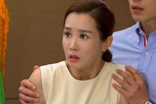 Bất ngờ gặp chị dâu giàu có đang bán rau ngoài chợ, tôi sửng sốt hỏi chuyện và ngã ngửa khi biết số tiền 6 tỷ đã hết