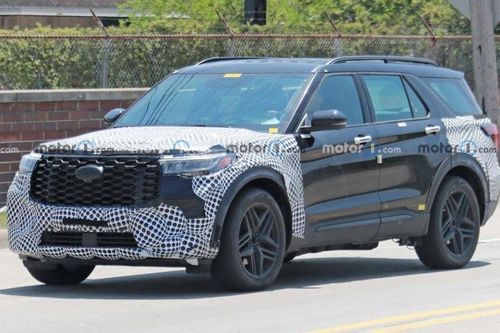 Ford Explorer 2024 lộ diện trên đường chạy thử nghiệm