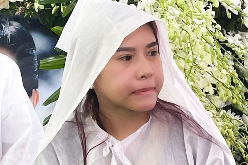 Tròn 100 ngày cố NSƯT Vũ Linh ra đi, con nuôi Bình Tinh bất ngờ đăng đàn cầu xin khiến ai cũng xót xa