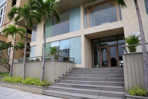 Chủ khách sạn ốm người, bạc tóc vì 'ôm' món hàng ế nhất trên thị trường bất động sản