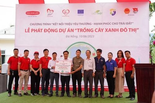 Dai-ichi Life Việt Nam phát động Dự án 'Trồng cây xanh đô thị' tại Đà Nẵng