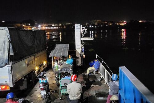 Tĩnh mịch chuyến phà đêm