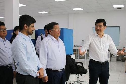 Lãnh đạo tỉnh Đồng Tháp thăm doanh nghiệp tại Khu công nghiệp Sa Đéc