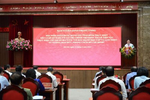 Nhìn lại 2 năm đẩy mạnh học tập và làm theo tư tưởng, đạo đức, phong cách Hồ Chí Minh