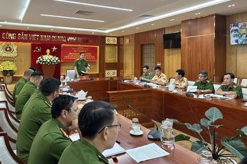 Công an TPHCM đẩy mạnh 'tổng tấn công' tín dụng đen và các 'lò độ xe' phục vụ quái xế