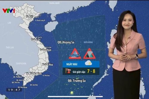 BTV thời tiết Xuân Anh: Tôi hay về muộn nên chồng sẽ cho con ăn và dỗ con ngủ