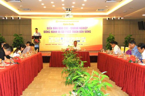 Doanh nghiệp và báo chí đồng hành cùng phát triển