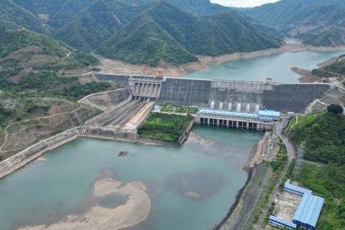 Nhiều nhà máy thủy điện phải vận hành đến mực nước chết