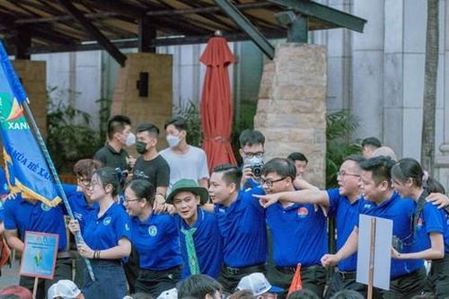 Hàng ngàn bạn trẻ TP.HCM ra quân Chiến dịch thanh niên tình nguyện Hè 2023