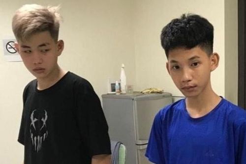 Hai thiếu niên dùng hung khí cướp xe máy của đôi nam nữ giữa đêm khuya