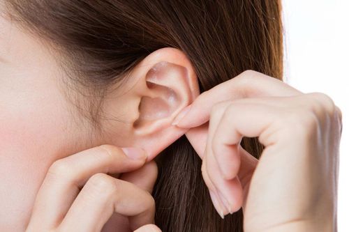 Ngủ dậy, người phụ nữ đột ngột mắc bệnh lý cấp cứu ở tai
