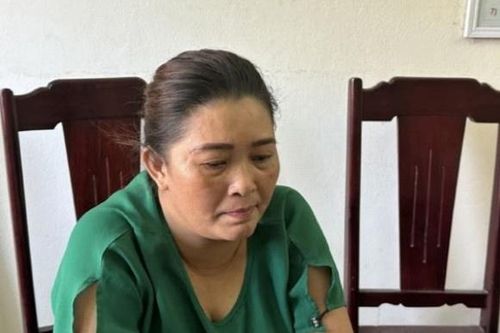 Gần 100 cảnh sát bắt giữ hàng chục người hoạt động tín dụng đen