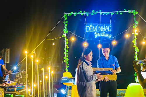 Đêm nhạc mang yêu thương cho trẻ em đặc biệt