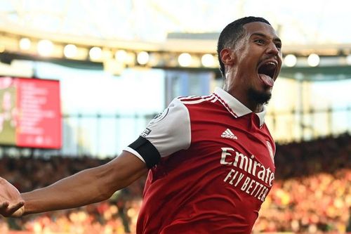 Arsenal vẫn đau đầu vì vụ mua hớ lịch sử