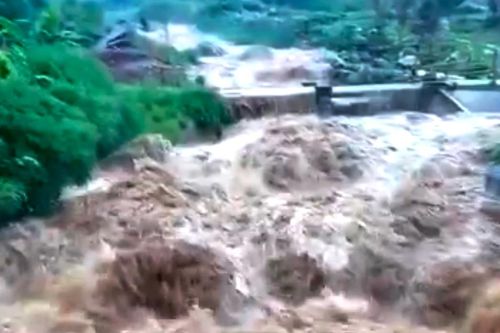 Mưa lớn gây hư hại nhà ở và hoa màu ở Sa Pa