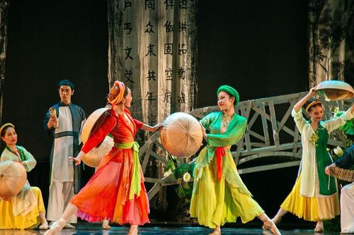 Hiện đại, mới mẻ và đậm tình
