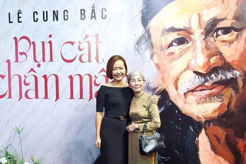 Nước mắt và nụ cười ngày giỗ NSƯT Lê Cung Bắc