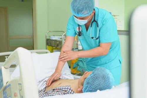 Thanh niên nguy kịch vì sốc nhiệt