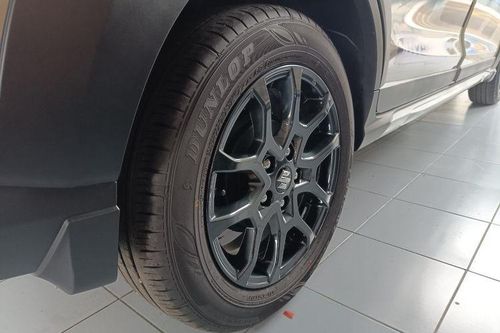 Suzuki XL7 hybrid 2023 đã có mặt tại đại lý trước ngày ra mắt