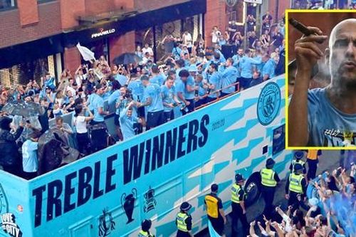 Những hình ảnh đáng nhớ về lễ diễu hành lịch sử của Man City