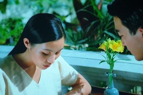 Nữ chính diễn đơ vì gương mặt quá đẹp, quá sang
