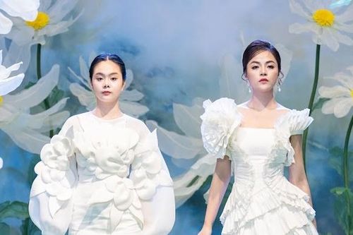 Diễn viên Thu Quỳnh, Thanh Hương gây ấn tượng tại Vietnam Kids Fashion Week 2023
