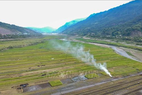 Mùa nước cạn ở Mường Lay