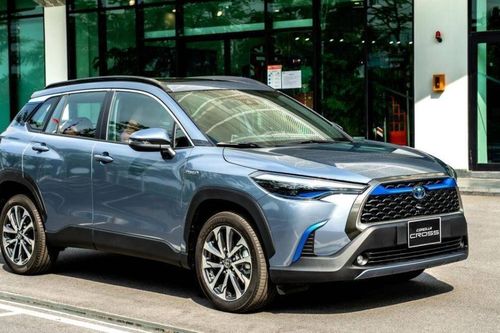 Corolla Cross duy trì vị thế xe Toyota bán chạy nhất Việt Nam