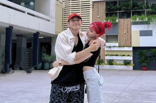 Chân dung bạn gái vũ công Quang Đăng: Hot girl người Trung, nhan sắc xinh đẹp nhưng ấn tượng nhất điều này