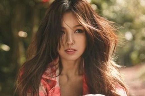Khán giả bức xúc khi Lee Hyori bị chê 'ăn mày quá khứ'