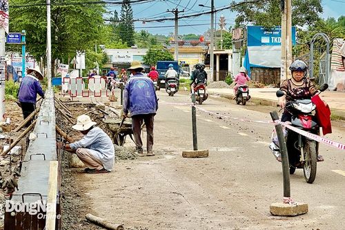 Chú ý an toàn trên các tuyến đường đang thi công