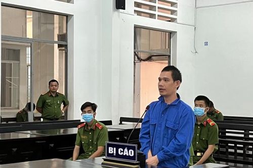 Lãnh 5 năm tù vì chém người